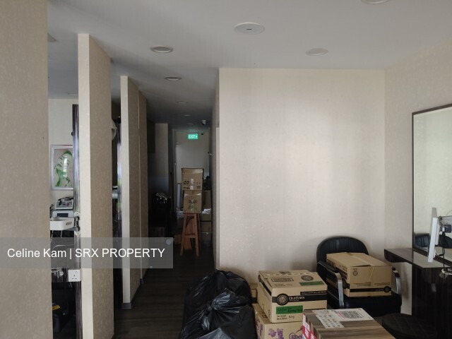 Hougang hdb shop | Near market coffeeshops | avail now (D19), Shop House #582801211